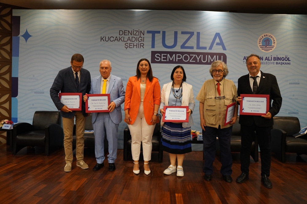 deniz-kulturu-ve-sanayiyle-sekillenen-tuzlanin-hikayesi-1.jpeg