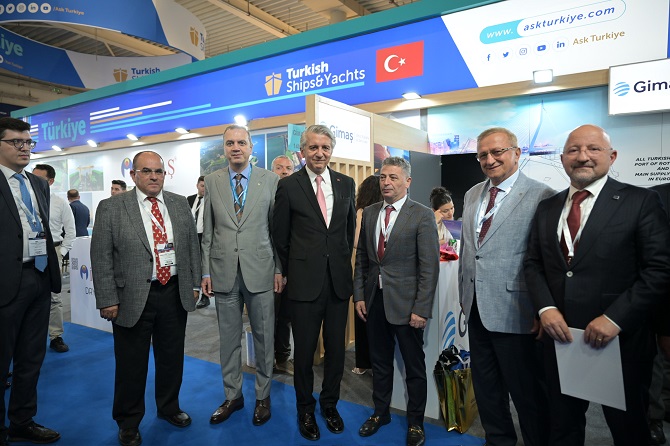 dto-posidonia-2024-uluslararasi-denizcilik-fuarini-ziyaret-etti-4.jpg