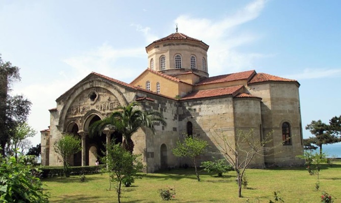 hagia-sophia-trabzon.jpg