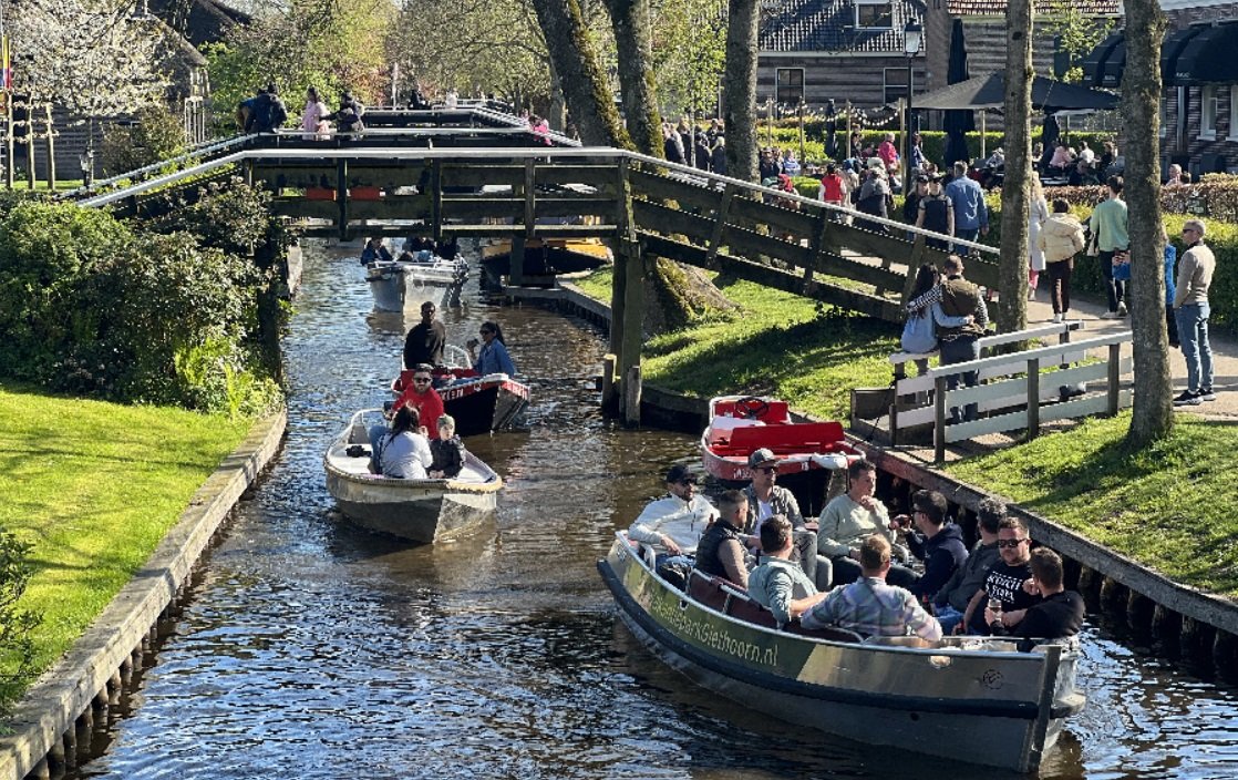 hollandanin-venediki-giethoorn-5.jpg