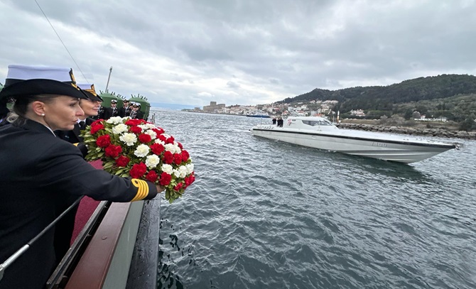 ilk-kadin-amiral-deniz-harp-okulu-ogrencileriyle-bulustu-1.jpg