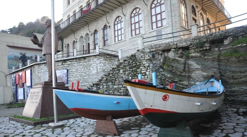 istiklal-yolunun-simgesi-denk-kayigi-yeniden-canlandirildi-2.jpg