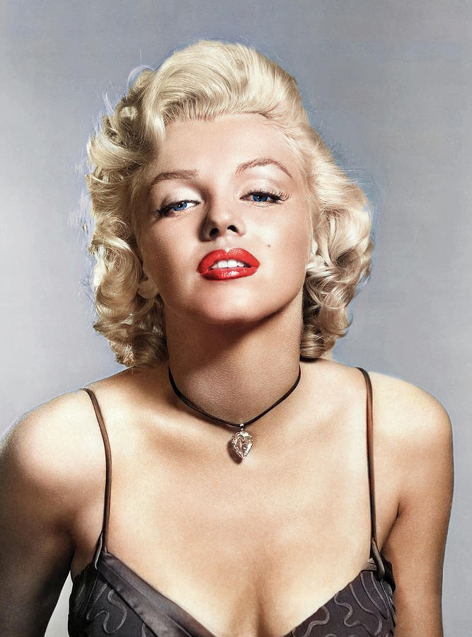 marilyn-monroe-1954.jpg
