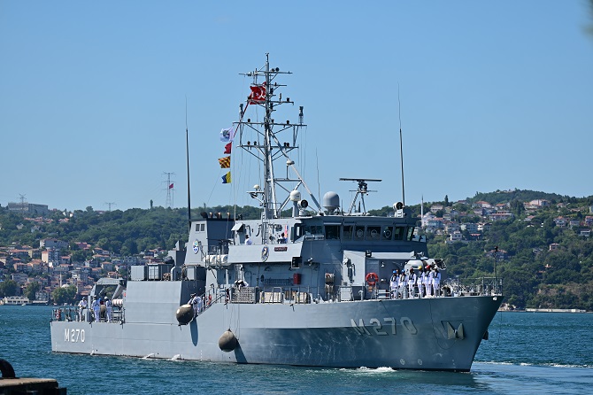 mayin-tehlikesine-karsi-gorev-yapacak-gemiler-karadenize-acildi-2.jpg