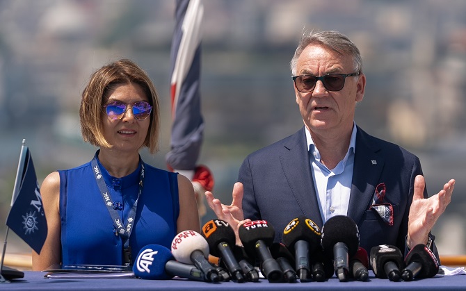 msc-splendida-gemisi-istanbul-hareketli-turlari-icin-seferlerine-basladi-2.jpg