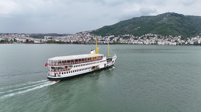 ordunun-tarihi-gemisi-yeniden-mavi-sularda.jpg