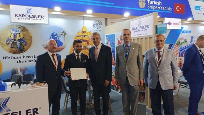 posidonia-2024-kardesler.jpeg
