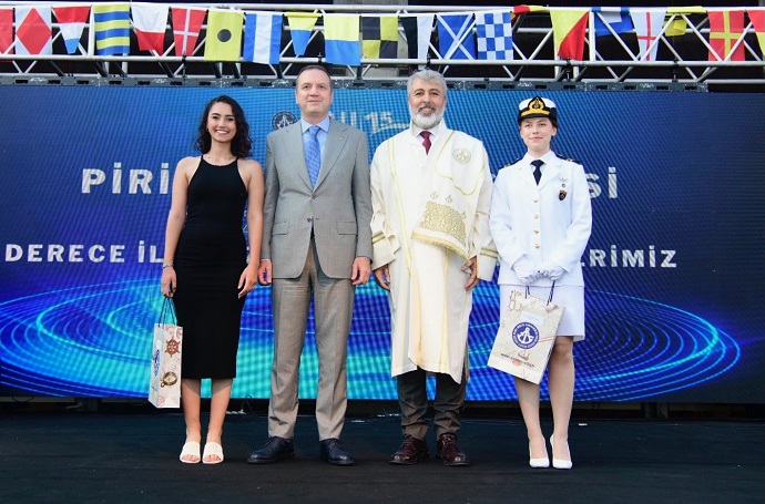 pru-2022-2023-akademik-yili-mezuniyet-toreni-gerceklesti-1.jpg