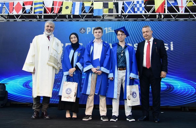 pru-2022-2023-akademik-yili-mezuniyet-toreni-gerceklesti-4.jpg