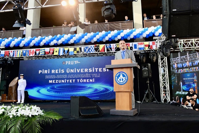 pru-2022-2023-akademik-yili-mezuniyet-toreni-gerceklesti-tamer-kiran.jpg