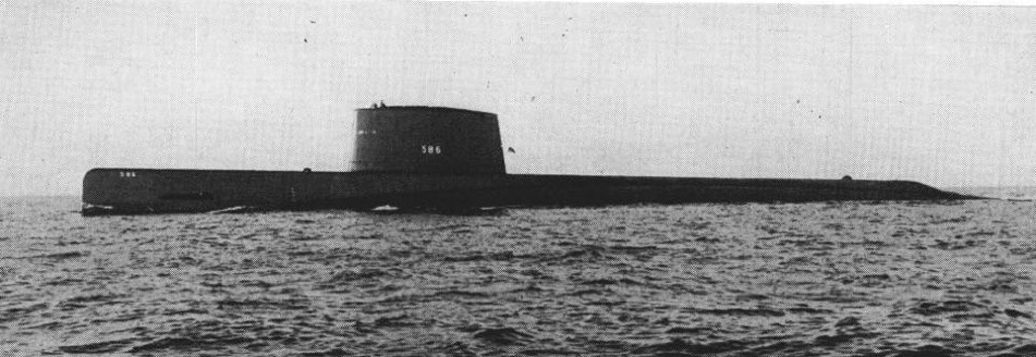 uss-triton-dunyayi-sualtindan-dolasan-denizalti.jpg