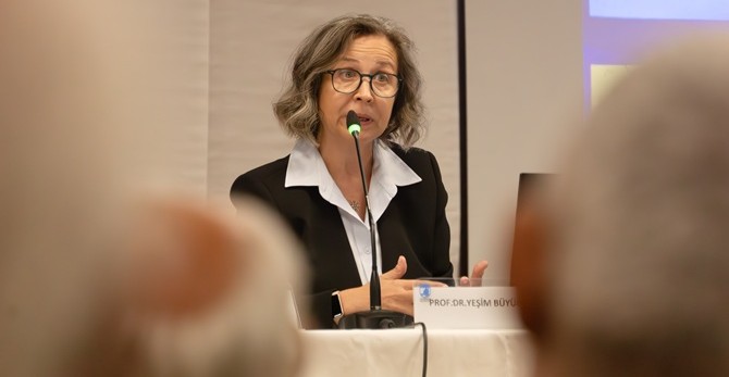 Prof. Dr. Yeşim Büyükateş