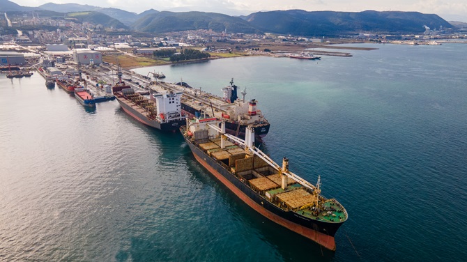 yalova-shipyard.jpg